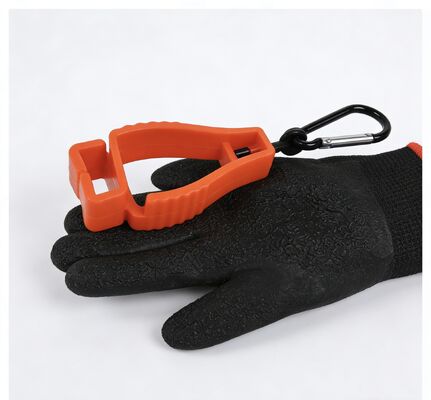 High Quality Glove Holder Industrial Glove Clips with Metal Carabiner Custom Plastic Safety Glove Holder for Construction
